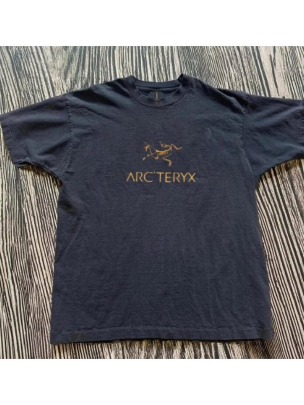 Black Arc'teryx t-shirt Gildan 5000